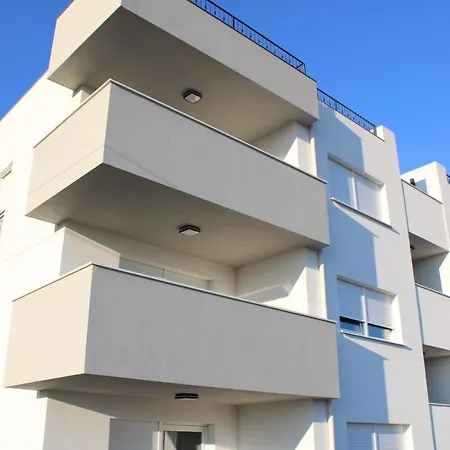 Lägenhet Apartman Renata 2 *